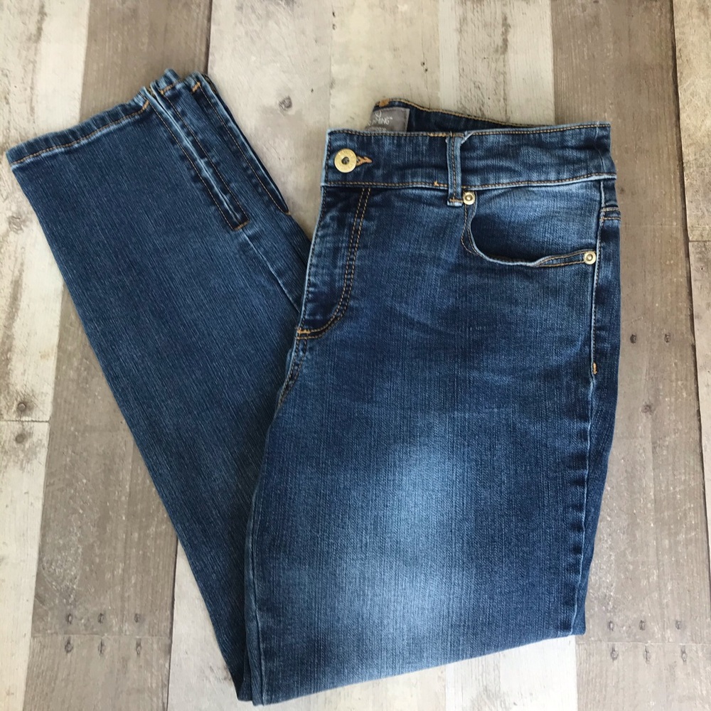 Chico's So Slimming Classic Jeans Size 1